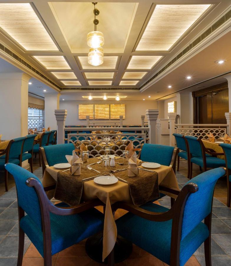 Hotel Crystal Palace Meerut Exterior foto